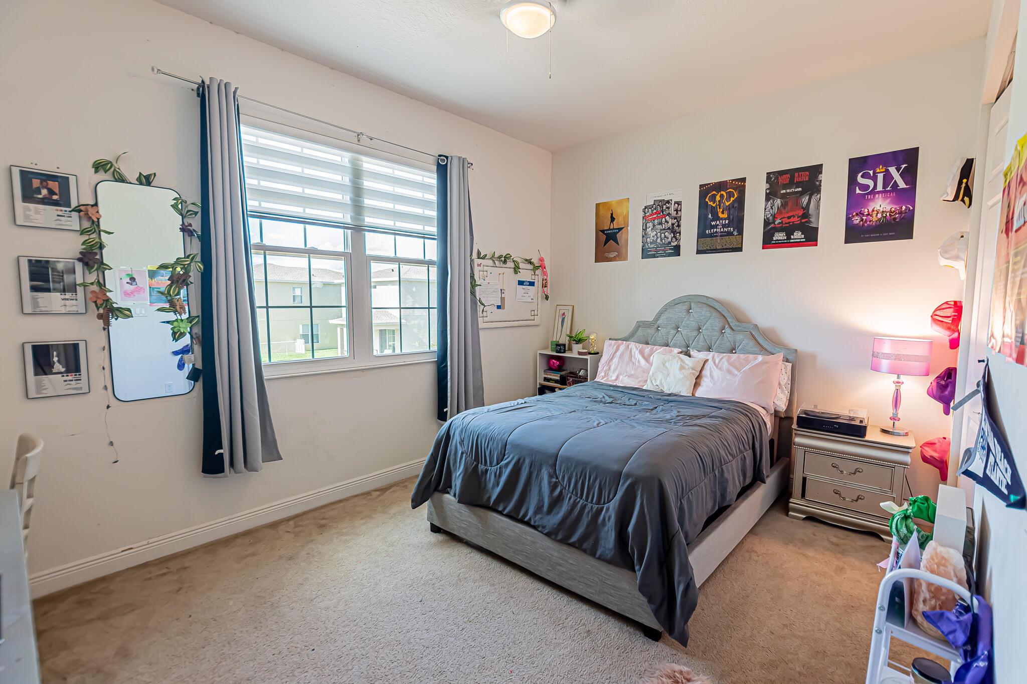 VIZCAYA FALLS - Residential