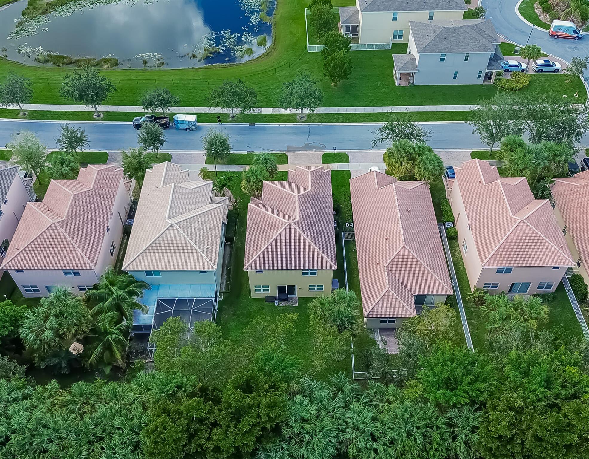 VIZCAYA FALLS - Residential