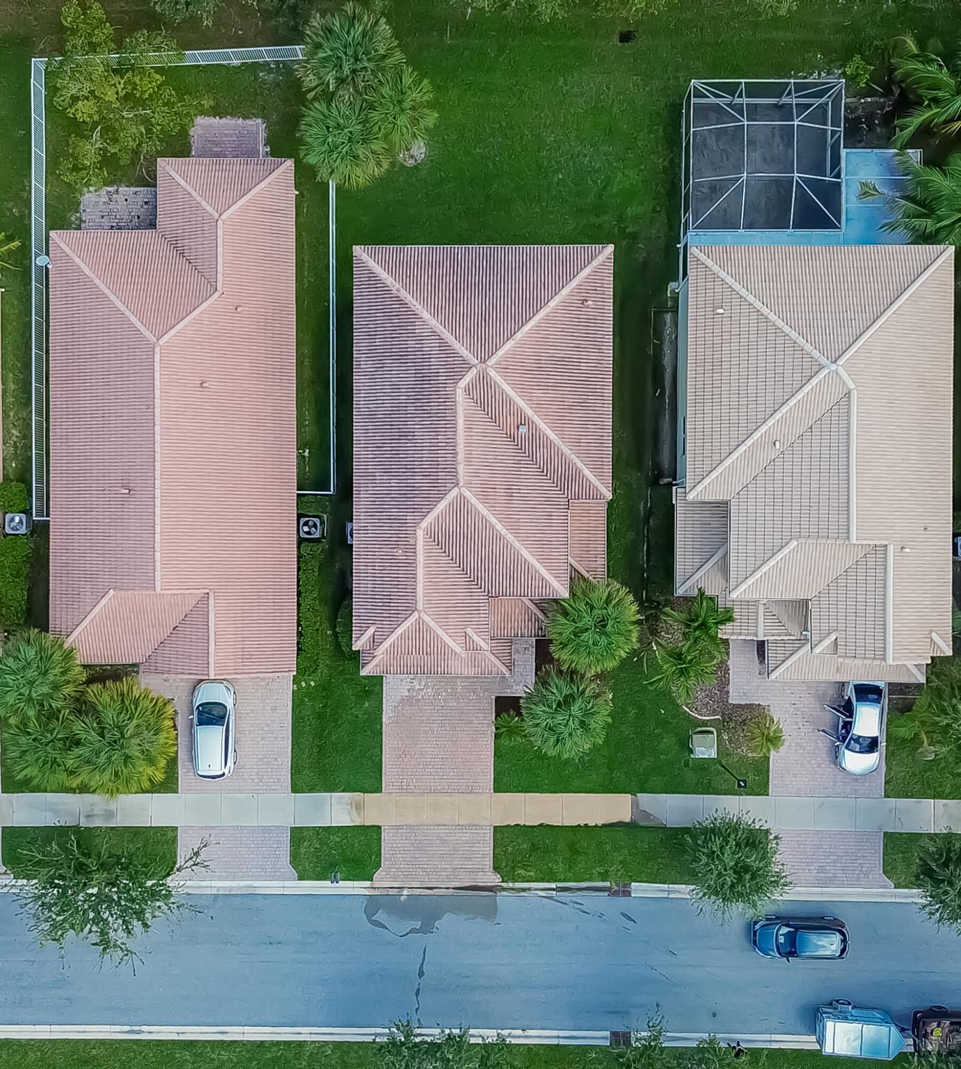 VIZCAYA FALLS - Residential