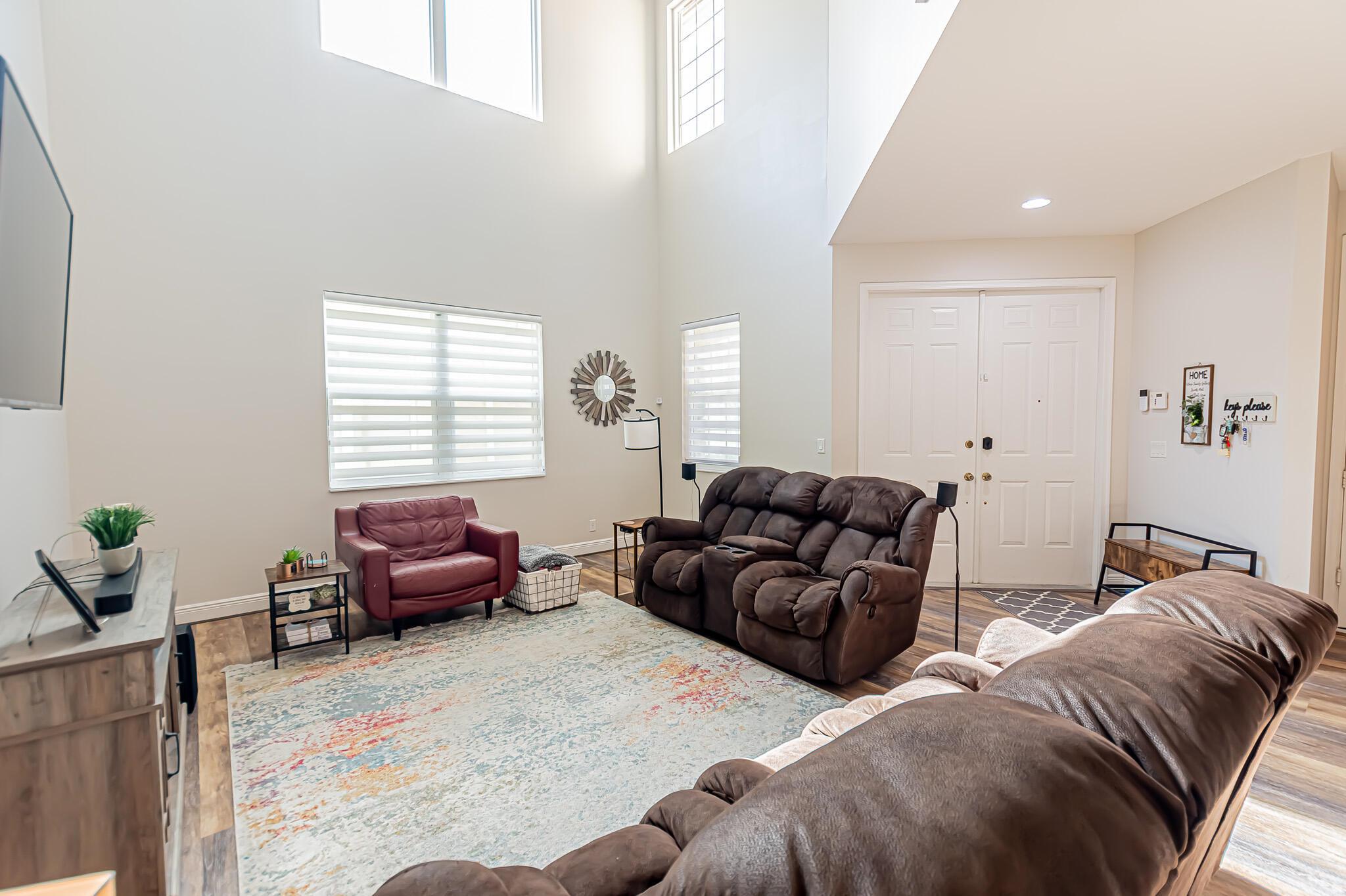 VIZCAYA FALLS - Residential