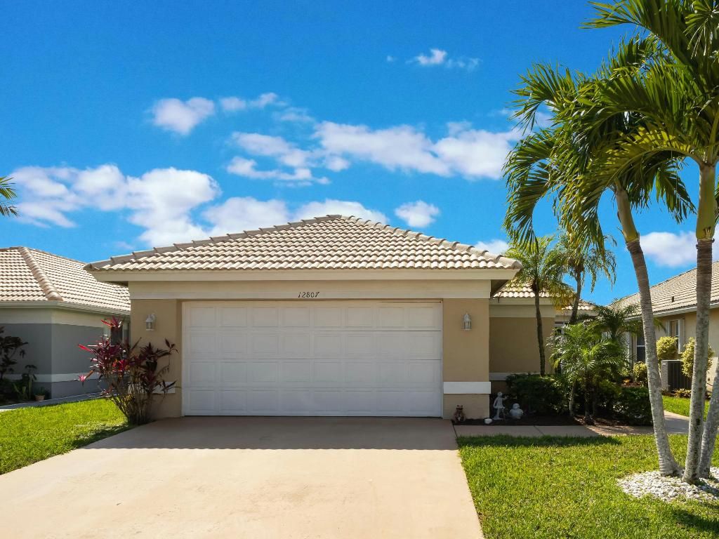 Photo of 12807 Hampton Lakes Circle, Boynton Beach, FL 33436 (MLS # R11111499)