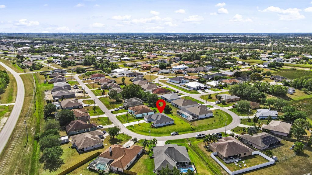 Photo of 5826 NW Dooley Circle, Port Saint Lucie, FL 34986 (MLS # R10947154)