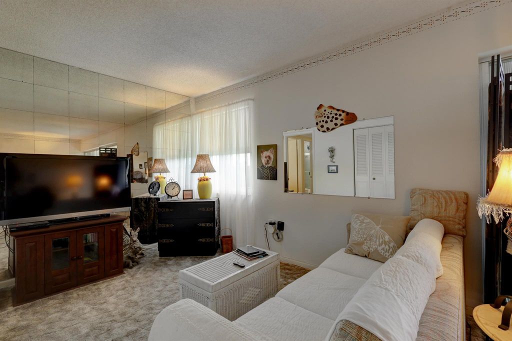 Photo of 500 Davis Road #32, Palm Springs, FL 33461 (MLS # R10937110)