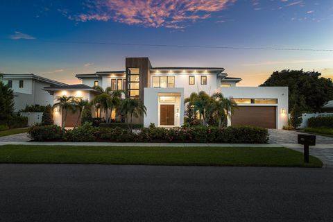 Tiny photo for 450 NE 10th Street, Boca Raton, FL 33432 (MLS # R11108313)