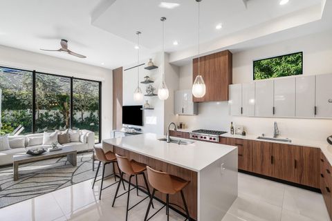 Tiny photo for 450 NE 10th Street, Boca Raton, FL 33432 (MLS # R11108313)