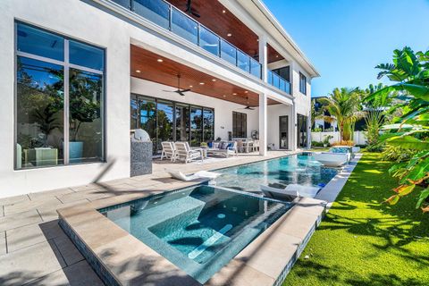 Tiny photo for 450 NE 10th Street, Boca Raton, FL 33432 (MLS # R11108313)