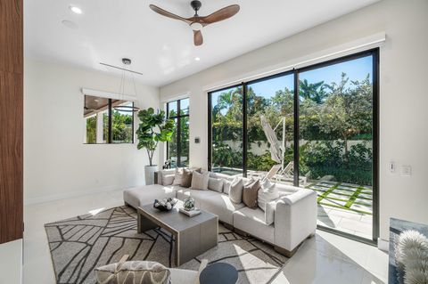 Tiny photo for 450 NE 10th Street, Boca Raton, FL 33432 (MLS # R11108313)