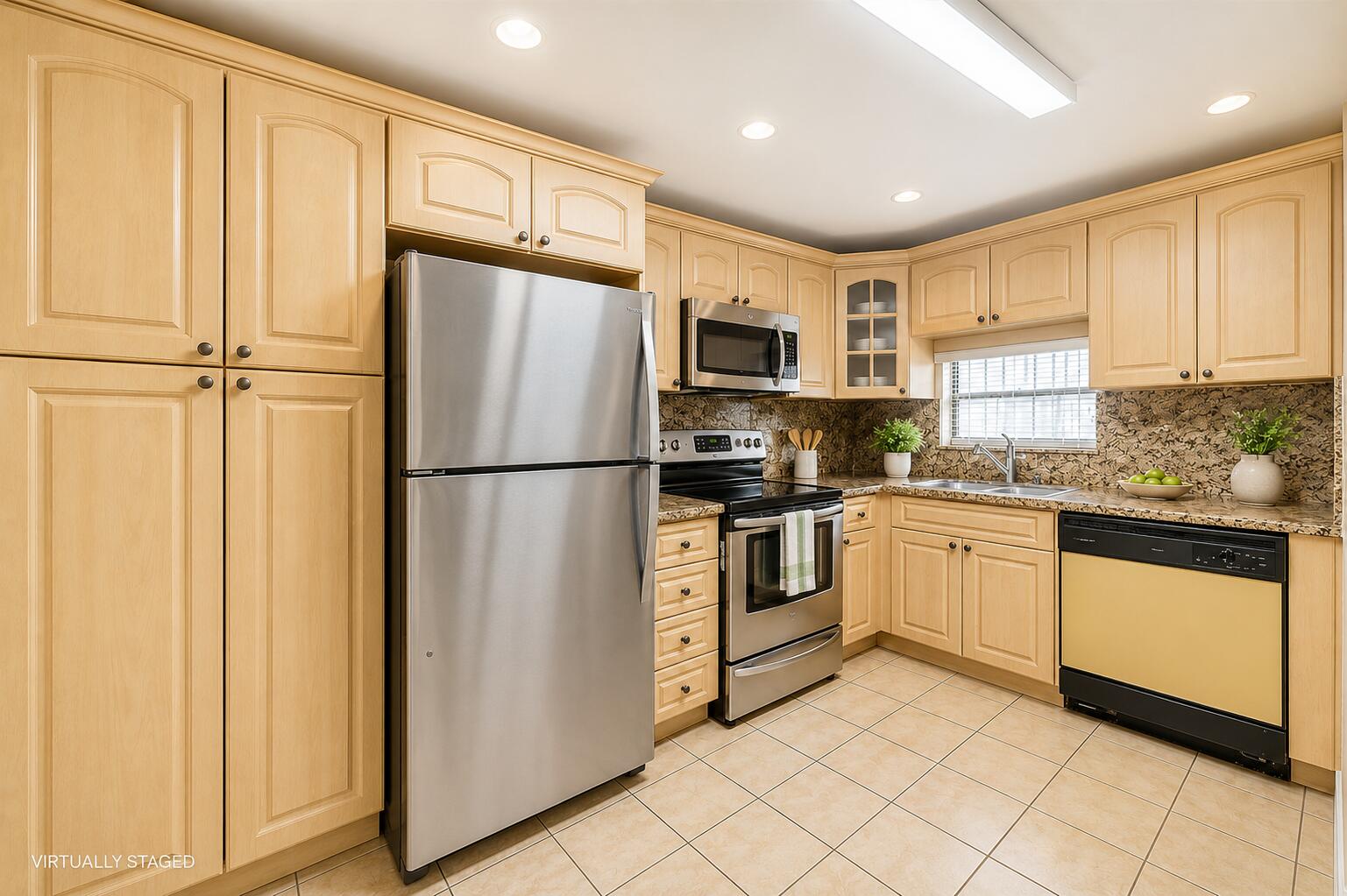 8980 S HOLLYBROOK Boulevard 204, Pembroke Pines FL 33025