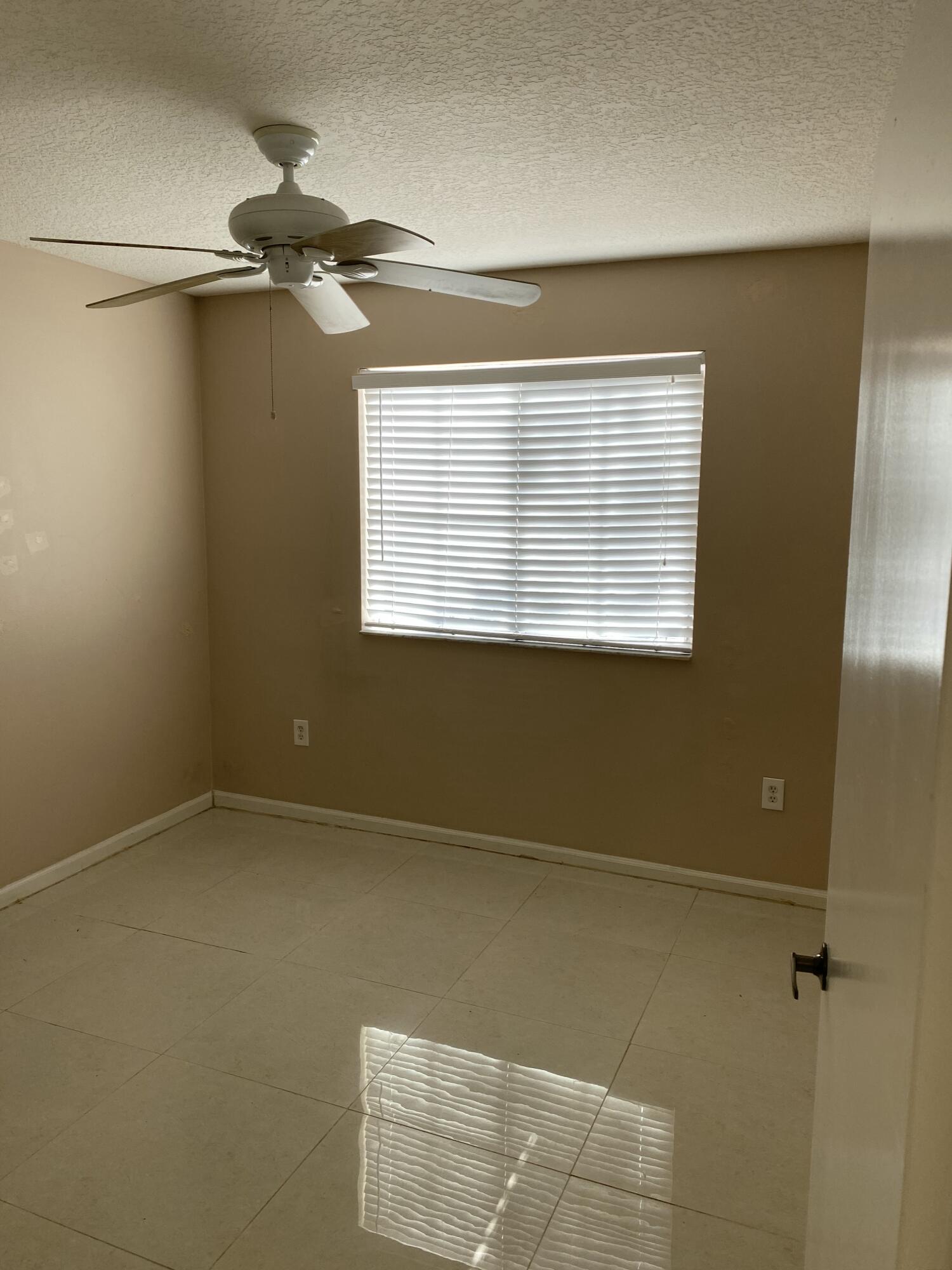 COVE AT BRIAR BAY CONDO - Residential Lease