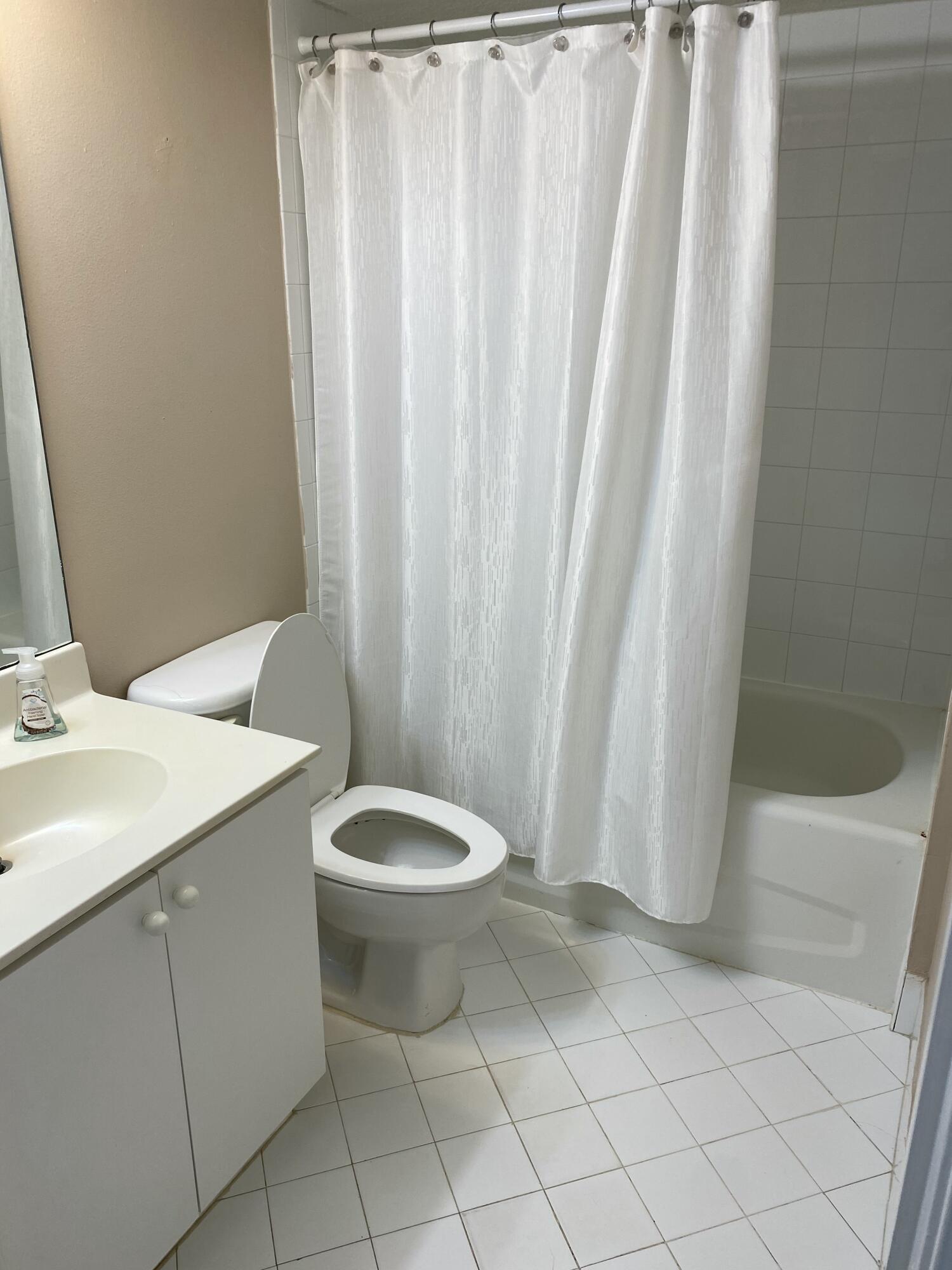 COVE AT BRIAR BAY CONDO - Residential Lease