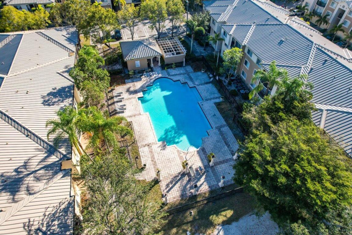 GRAND VIEW AT CRESTWOOD CONDO - Residential Lease