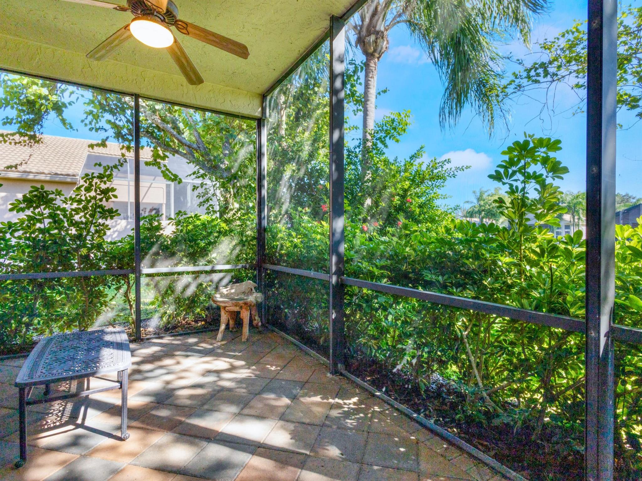 VALENCIA SHORES 3 - Residential