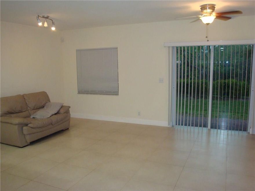 3/2.5 1 car garage, completely remodeled, tiled floors, new appliances, granite counter top, upgraded bathrooms..