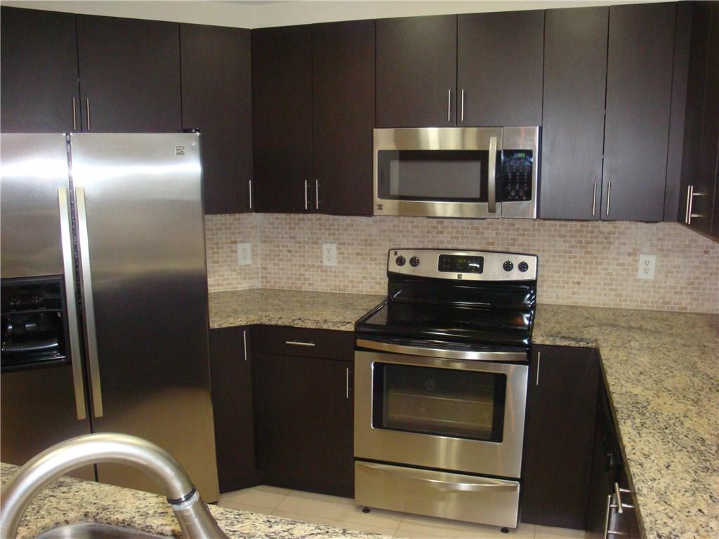 The Hamptons Of North Lau - Residential Lease