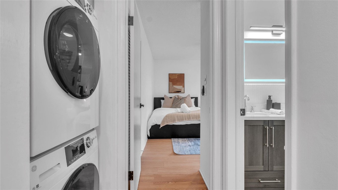 HOLLYWOOD HILLS AMEN PLAT - Residential Lease