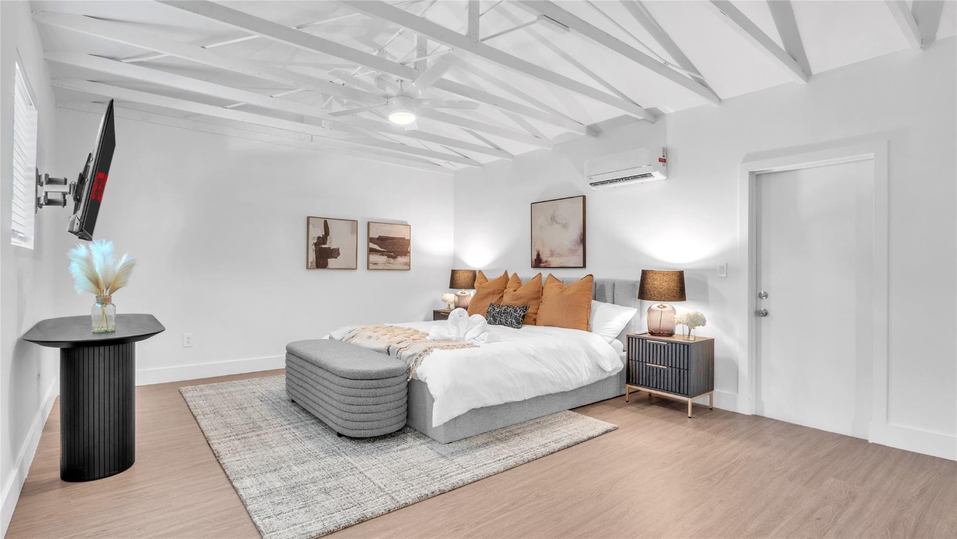 HOLLYWOOD HILLS AMEN PLAT - Residential Lease