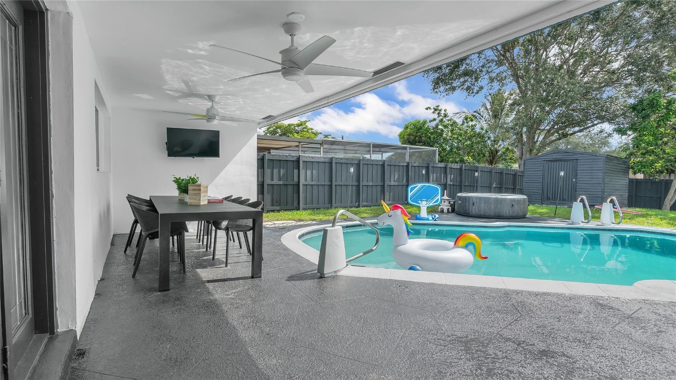 HOLLYWOOD HILLS AMEN PLAT - Residential Lease