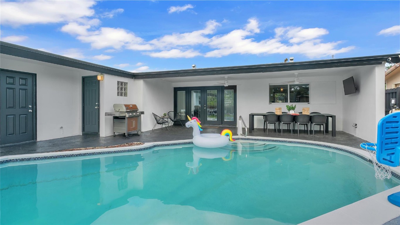 HOLLYWOOD HILLS AMEN PLAT - Residential Lease