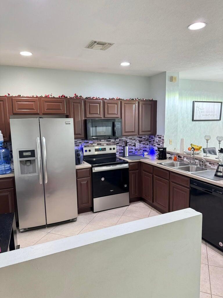 MELROSE PUD VERONA LAKES - Residential