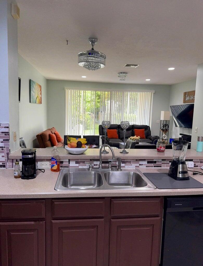 MELROSE PUD VERONA LAKES - Residential