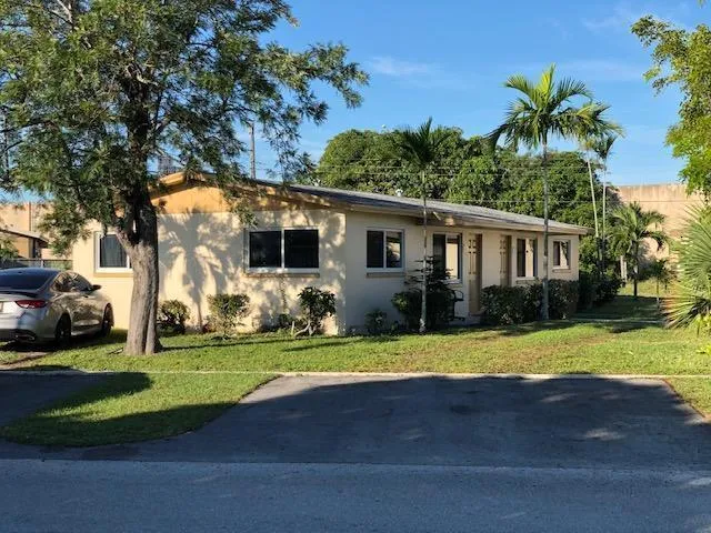 222 SW 15th Ave  