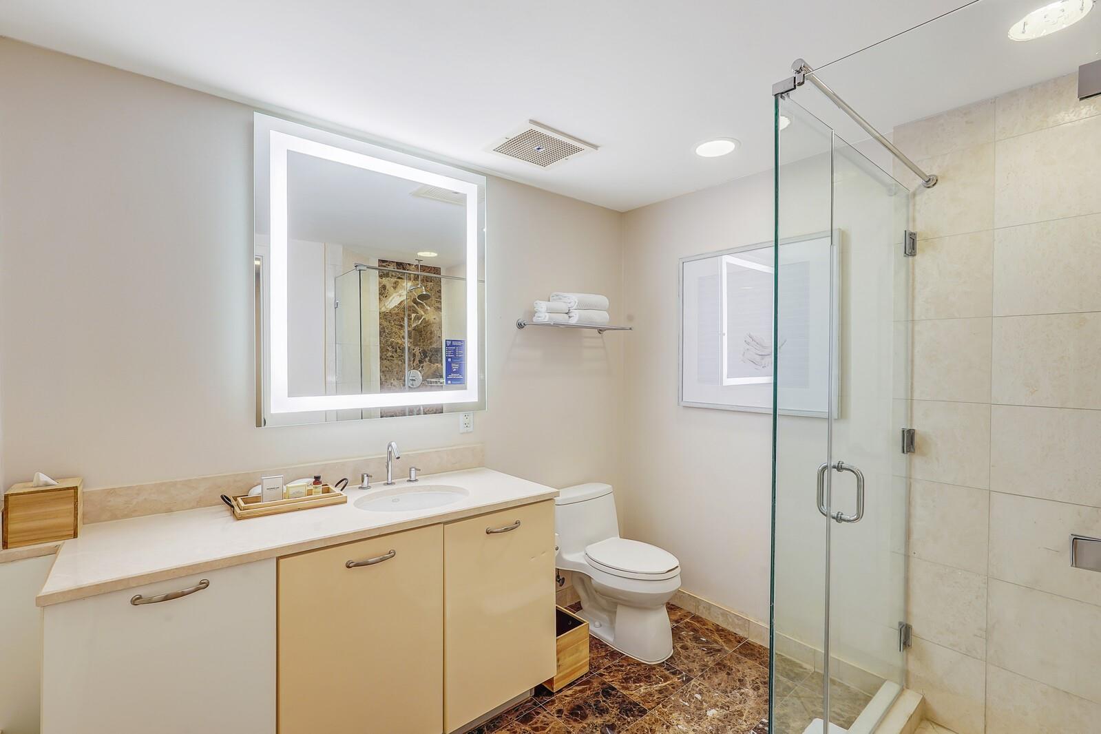 HILTON CLUB Q RESIDENCES - Residential