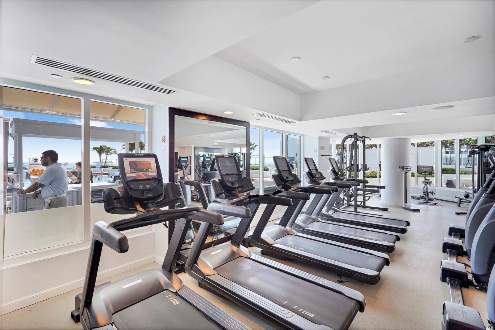 HILTON CLUB Q RESIDENCES - Residential