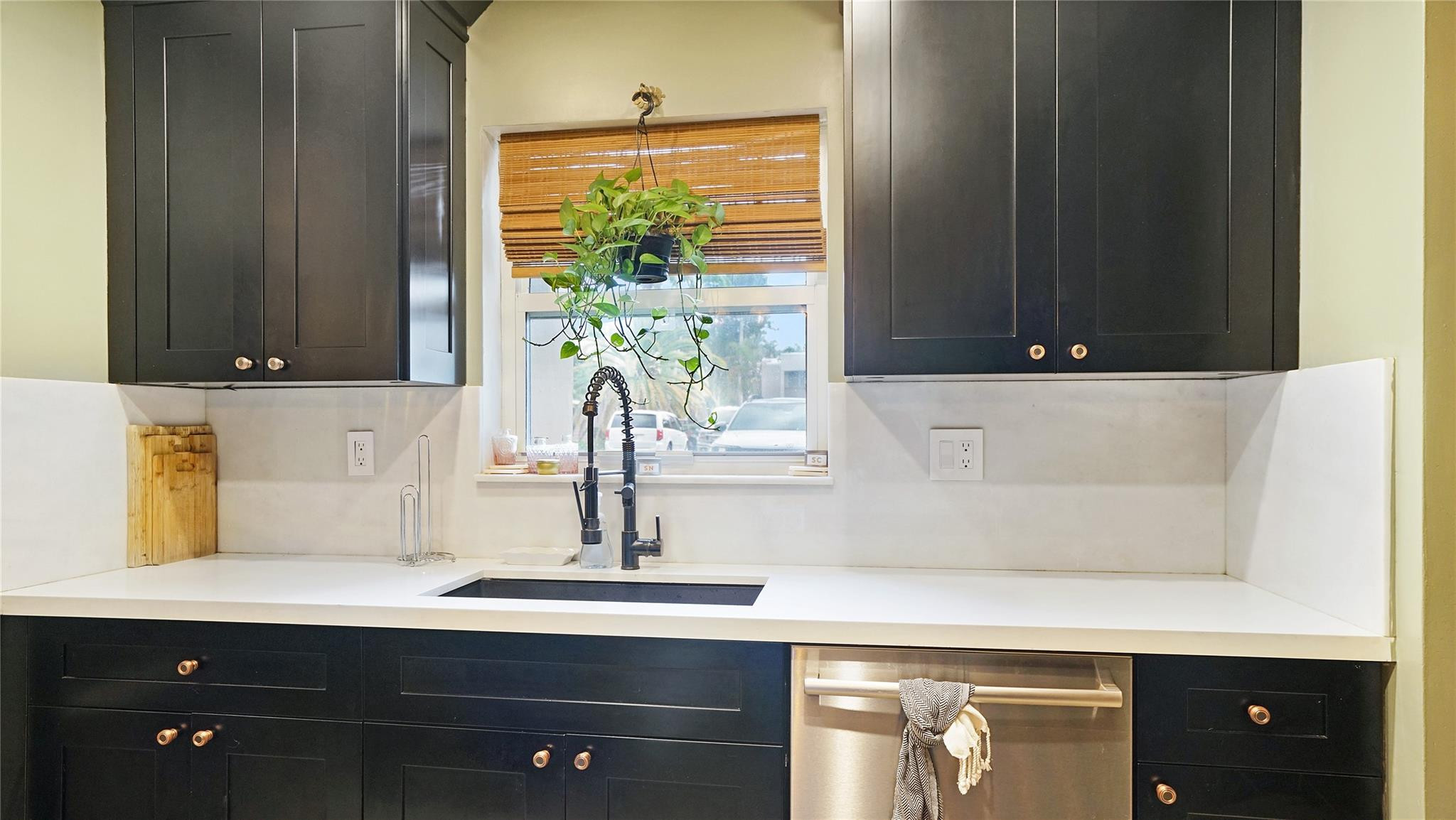 ALPINE WOODS - Residential