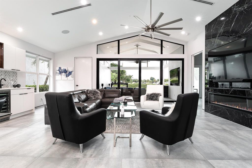 Photo of 12854 Touchstone Place, Palm Beach Gardens, FL 33418 (MLS # R11121218)