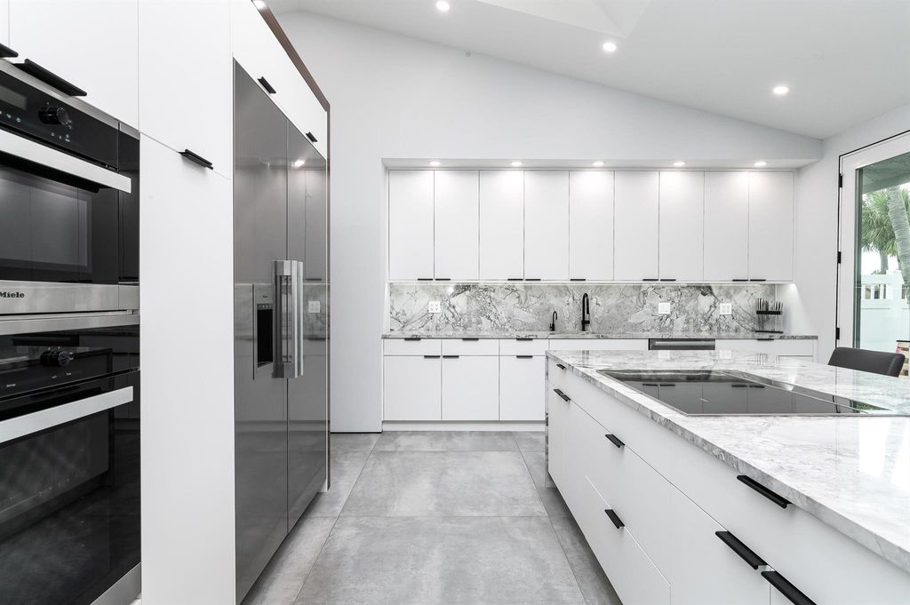 Photo of 12854 Touchstone Place, Palm Beach Gardens, FL 33418 (MLS # R11121218)