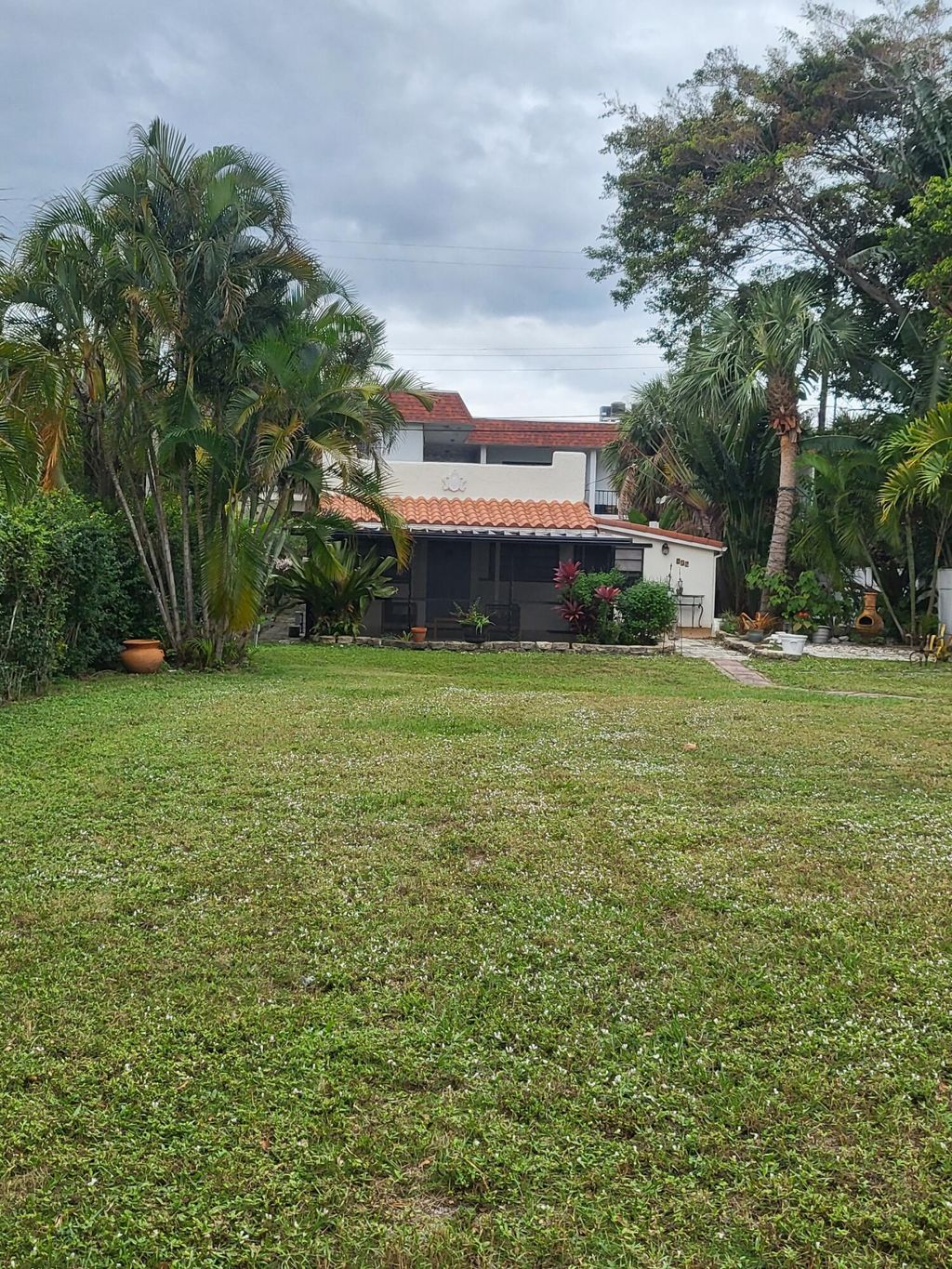 Photo of 927 S Palmway, Lake Worth Beach, FL 33460 (MLS # B26015105)