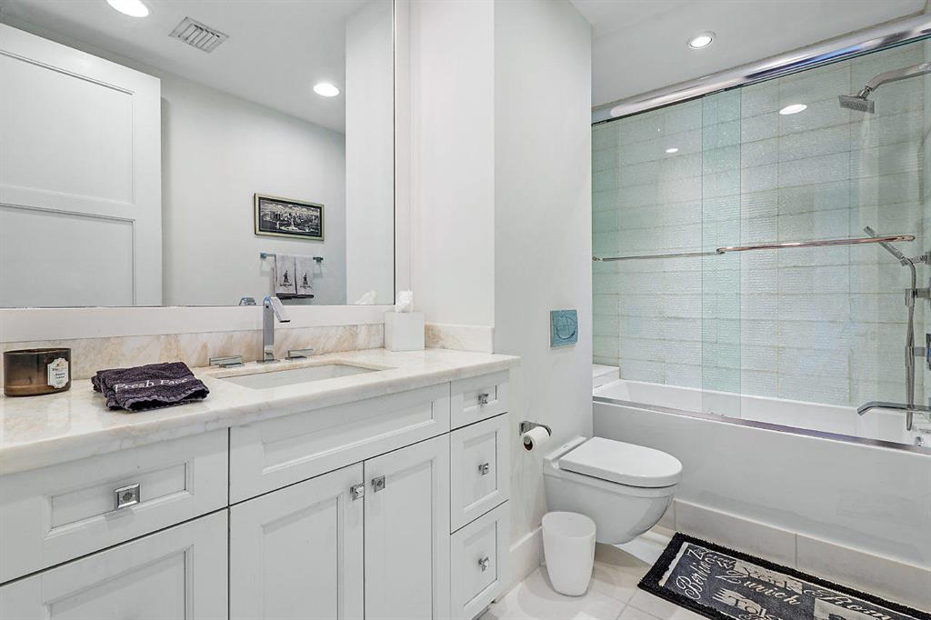 VILLAS AT HIGHLAND BEACH CONDO - Residential