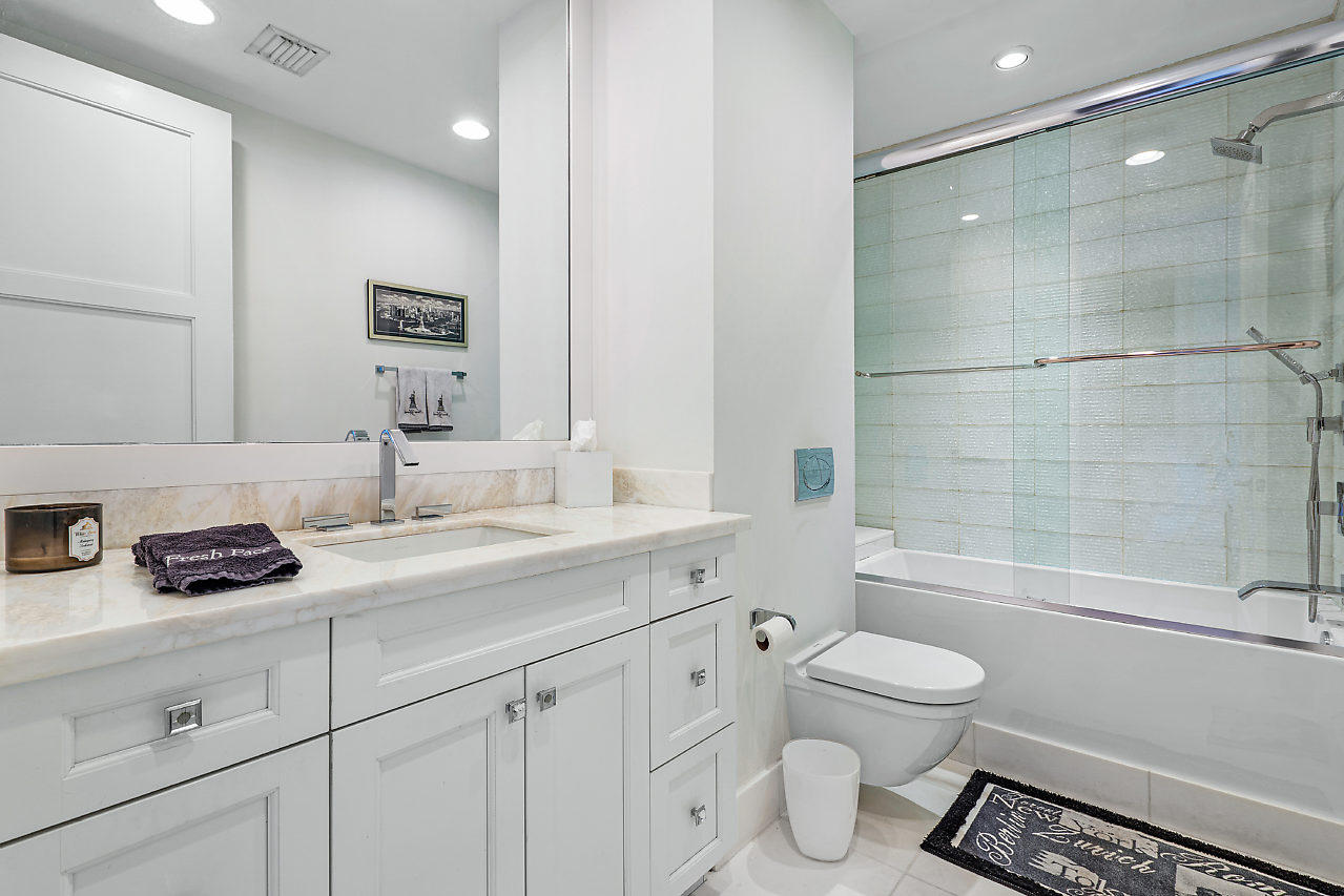 VILLAS AT HIGHLAND BEACH CONDO - Residential