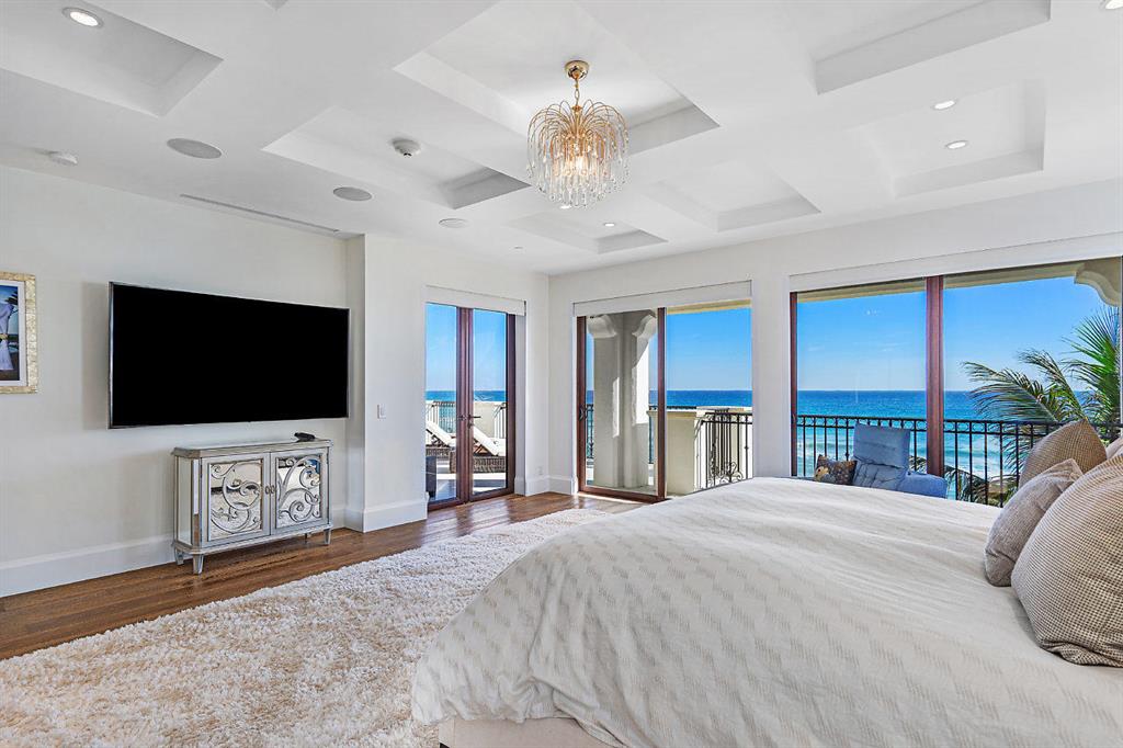 VILLAS AT HIGHLAND BEACH CONDO - Residential