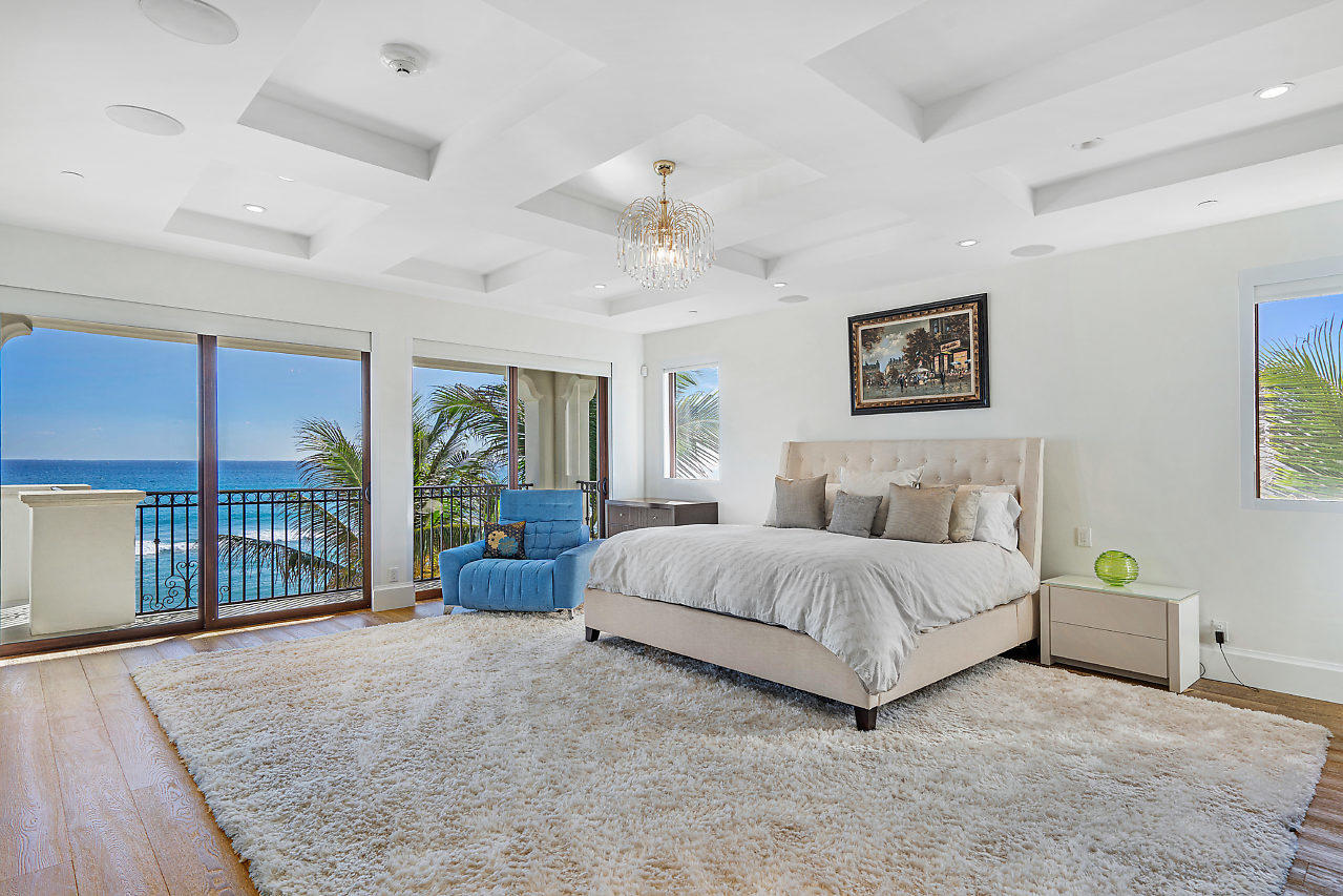 VILLAS AT HIGHLAND BEACH CONDO - Residential