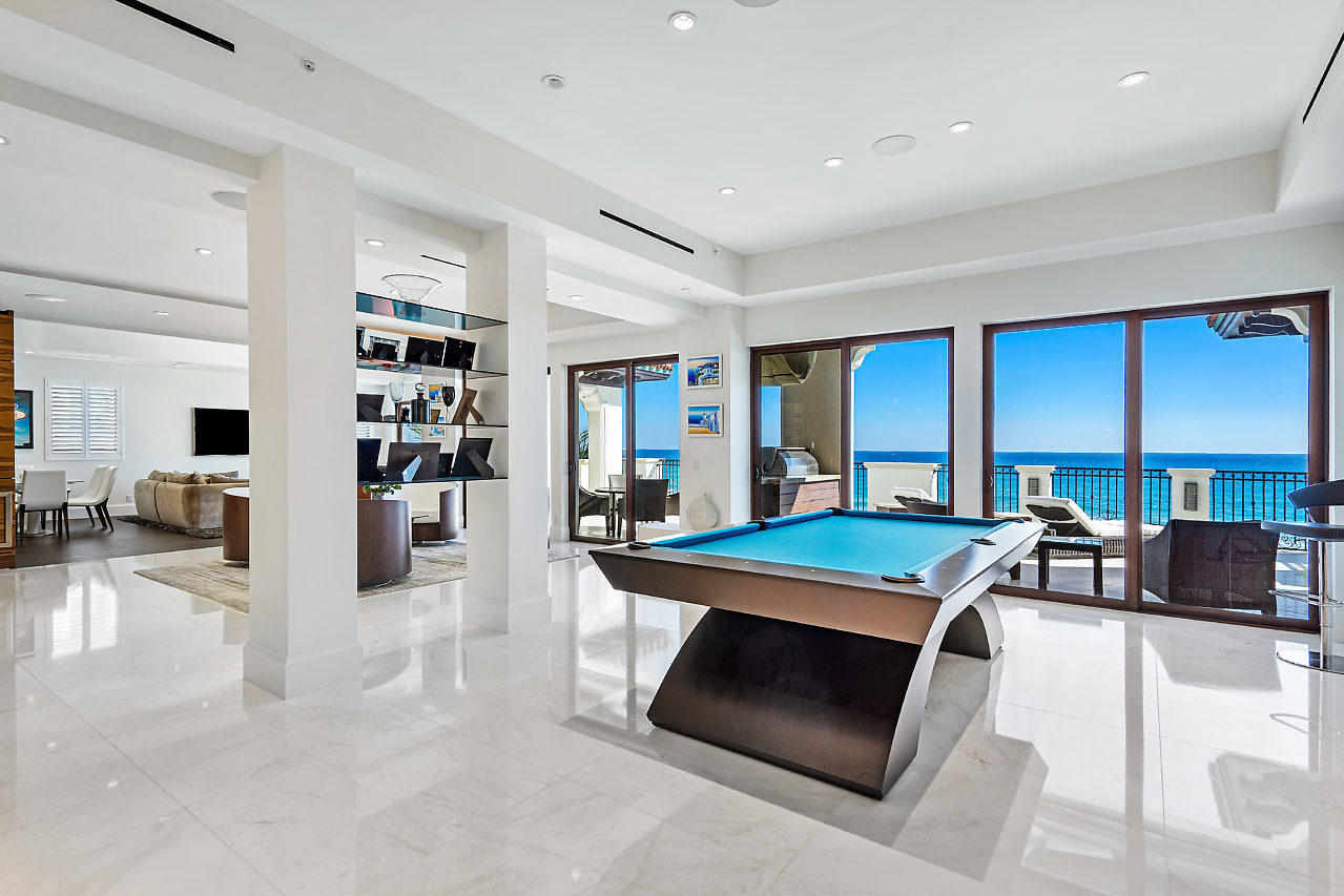 VILLAS AT HIGHLAND BEACH CONDO - Residential