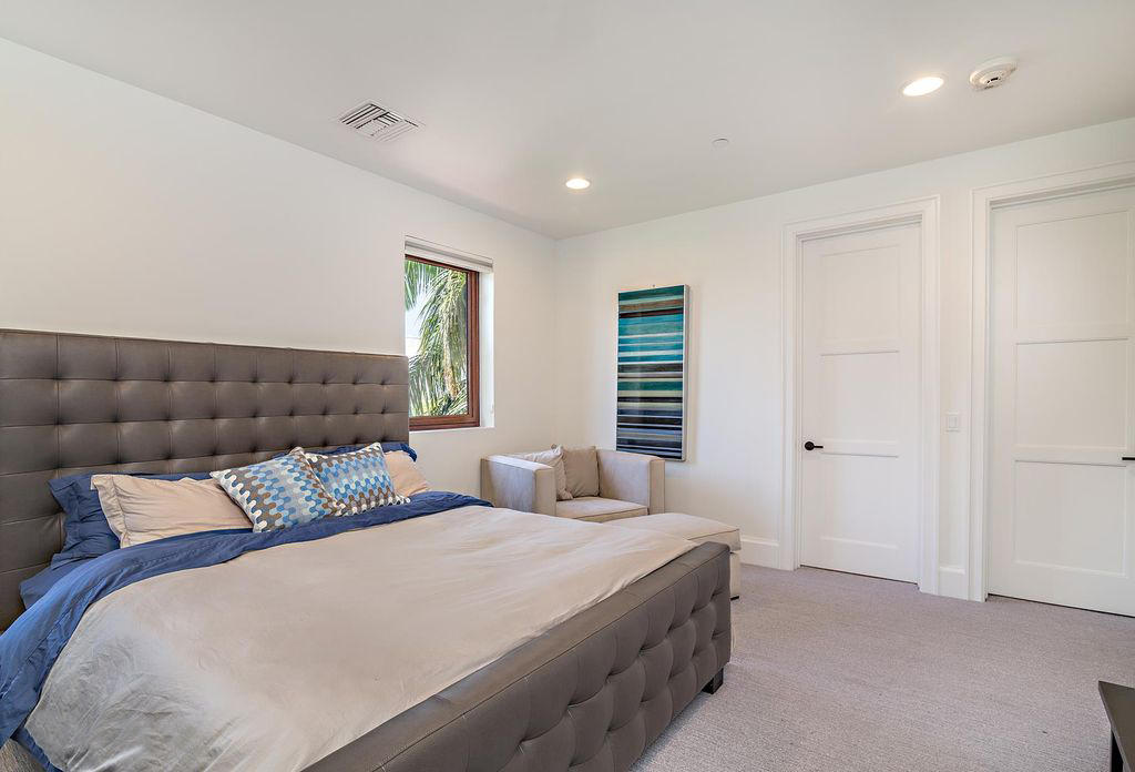 VILLAS AT HIGHLAND BEACH CONDO - Residential