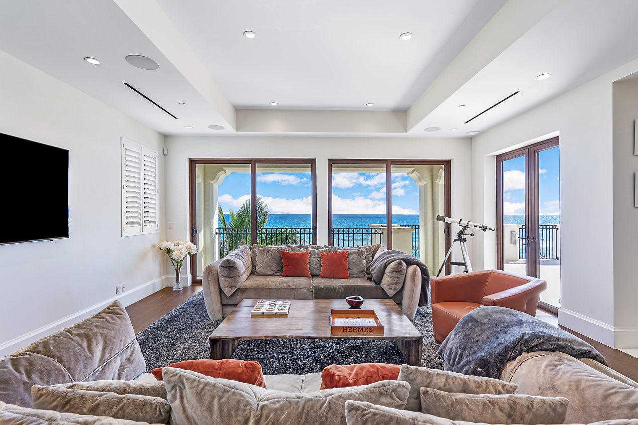 VILLAS AT HIGHLAND BEACH CONDO - Residential