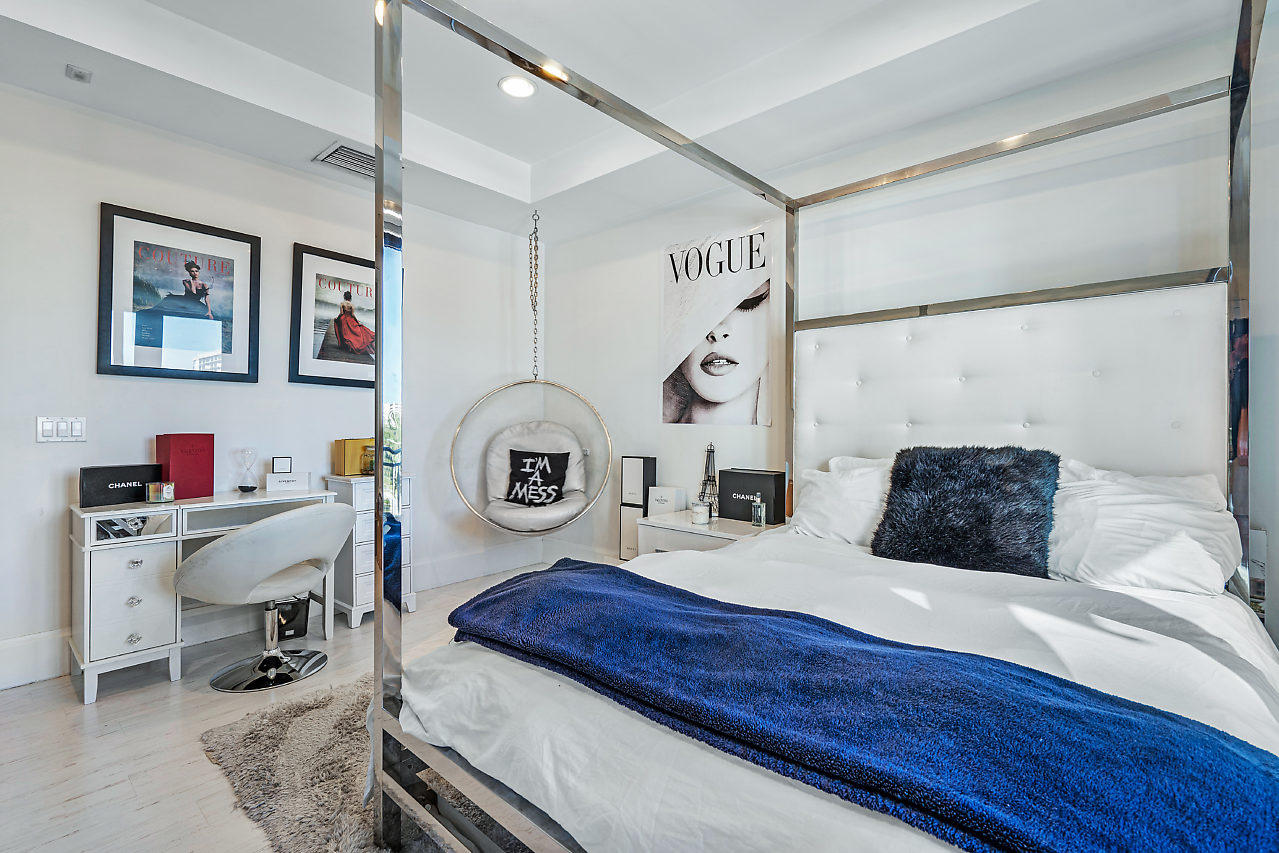 VILLAS AT HIGHLAND BEACH CONDO - Residential