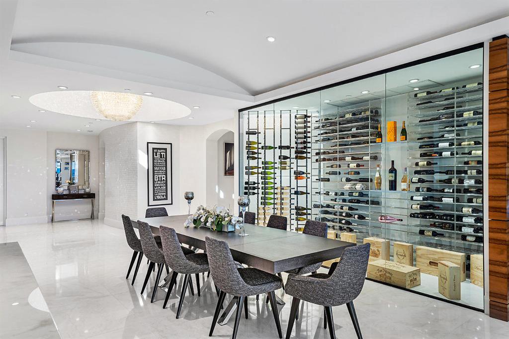 VILLAS AT HIGHLAND BEACH CONDO - Residential