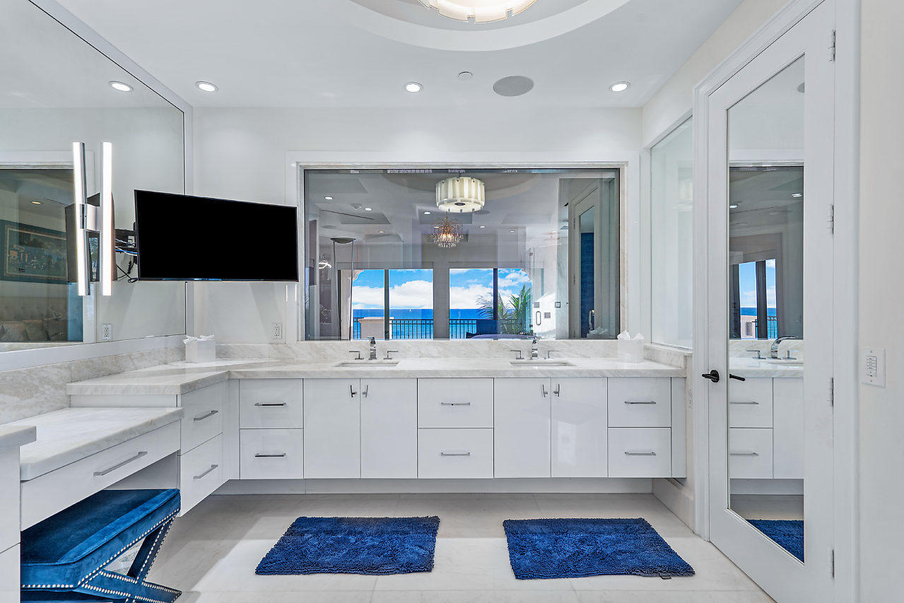 VILLAS AT HIGHLAND BEACH CONDO - Residential