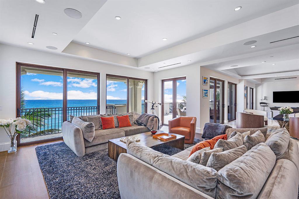 VILLAS AT HIGHLAND BEACH CONDO - Residential