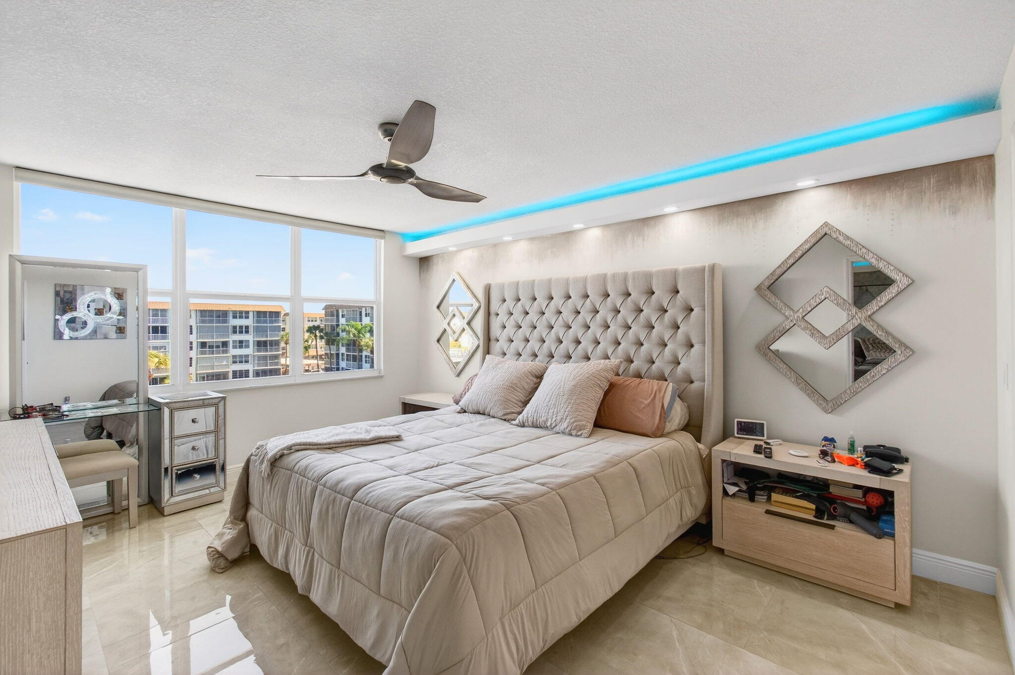 TROPIC BAY CONDOS & MARINA. - Residential