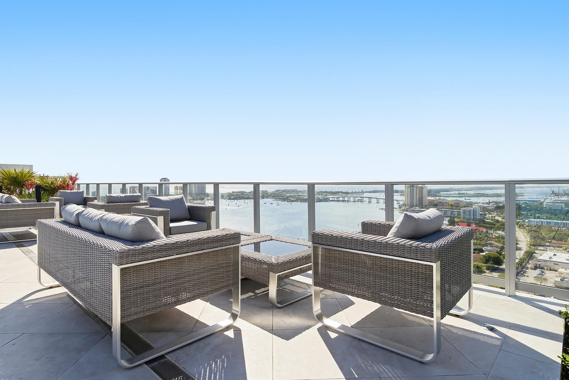 NAUTILUS 220 CONDO - Residential Lease