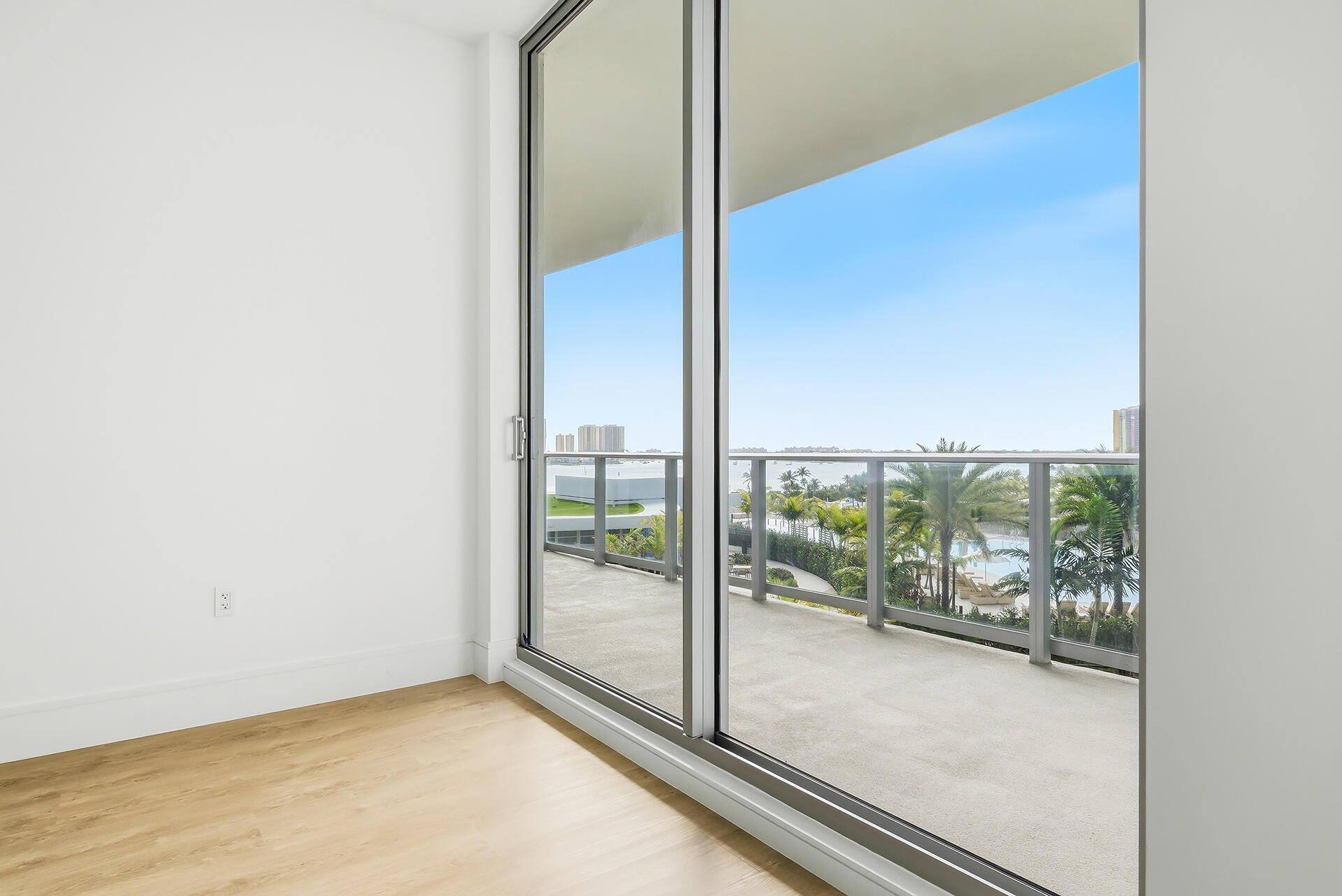 NAUTILUS 220 CONDO - Residential Lease