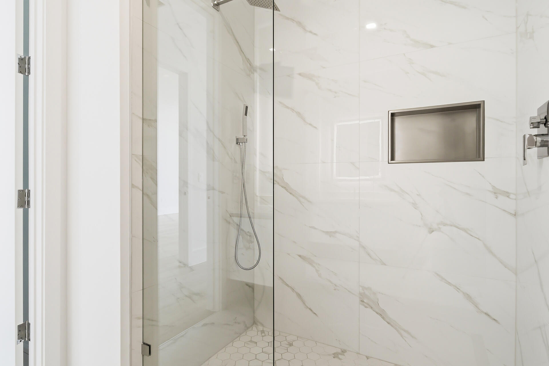 NAUTILUS 220 CONDO - Residential Lease