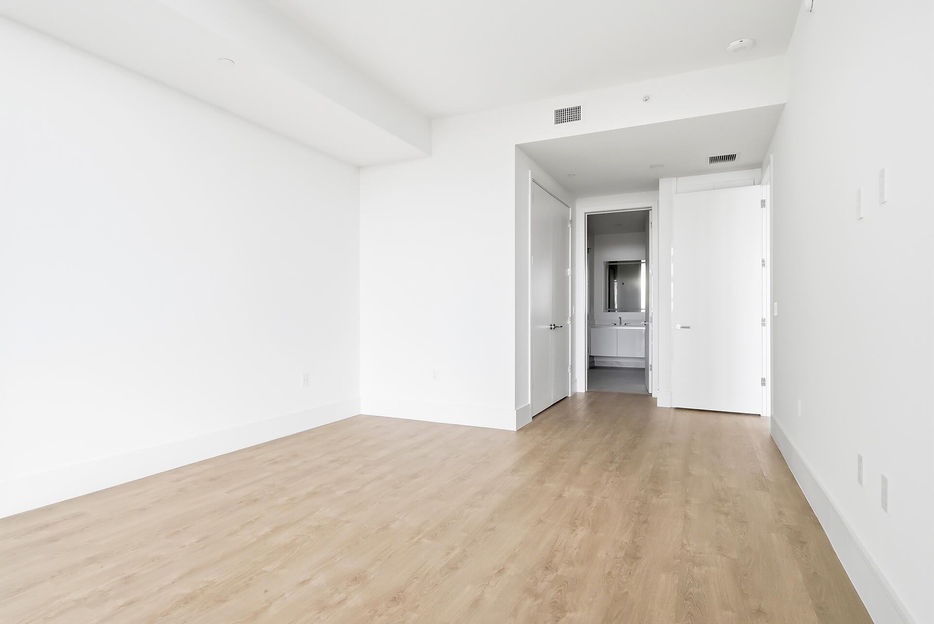 NAUTILUS 220 CONDO - Residential Lease