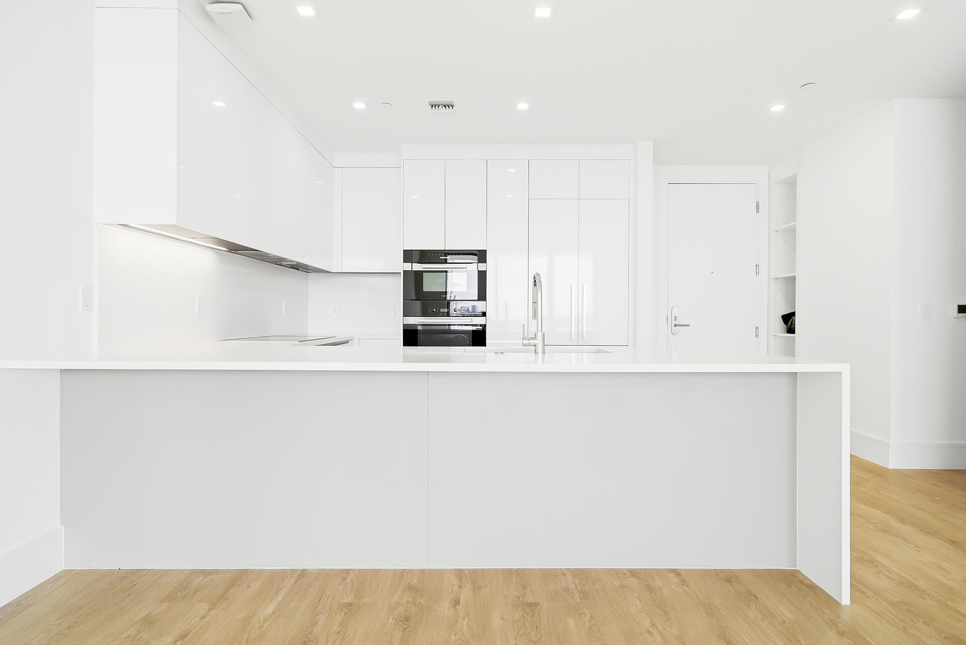 NAUTILUS 220 CONDO - Residential Lease