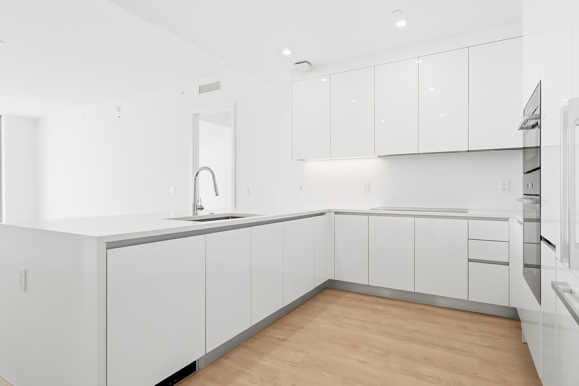 NAUTILUS 220 CONDO - Residential Lease