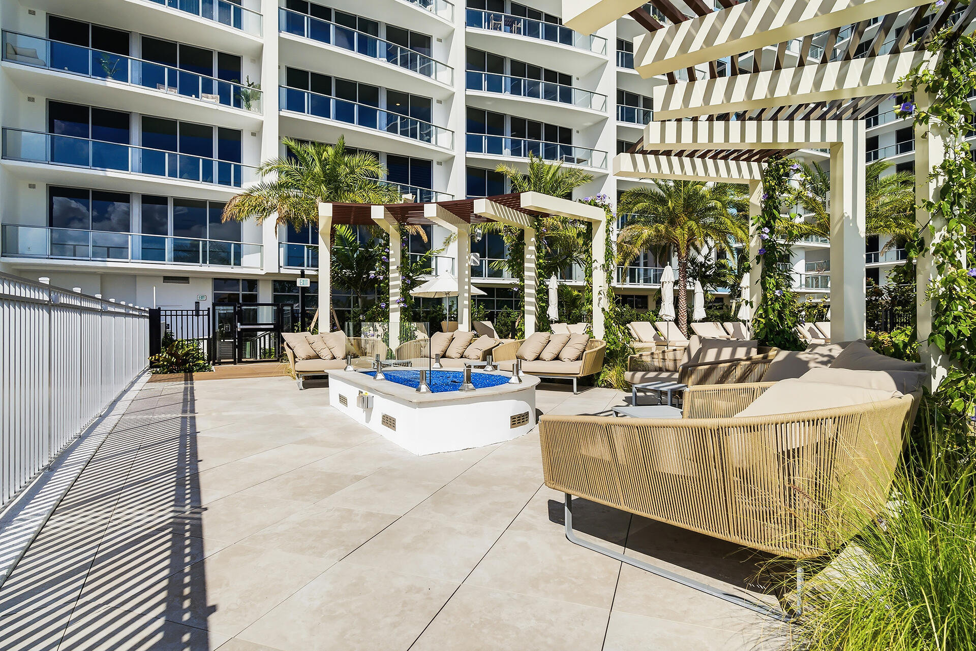 NAUTILUS 220 CONDO - Residential Lease